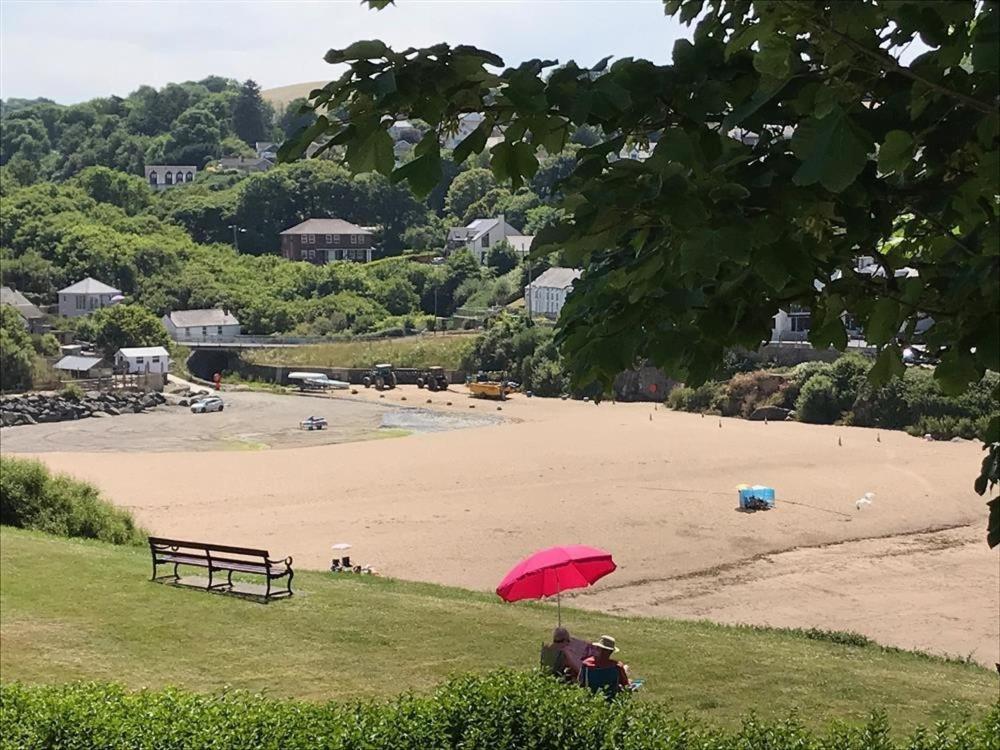 Beach Retreat Aberporth Buitenkant foto