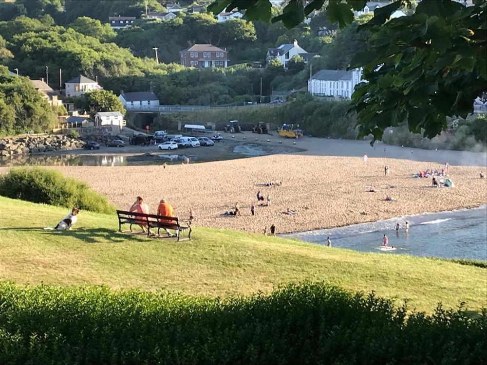 Beach Retreat Aberporth Buitenkant foto